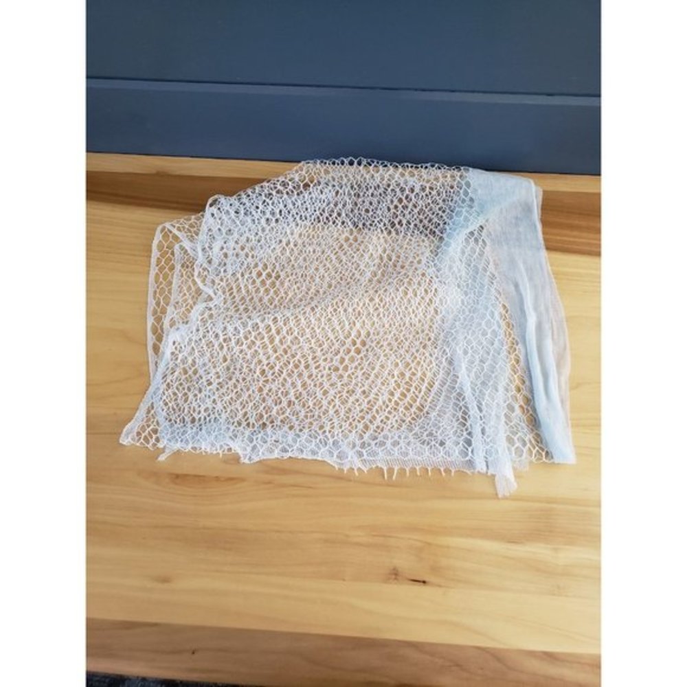 Vintage 60s/70s Fishnet Baby Blue Lace‎ Veil
